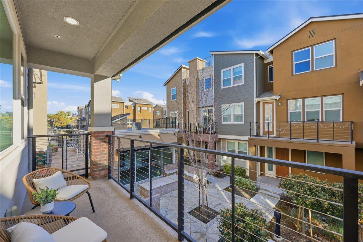 Detail Gallery Image 22 of 64 For 381 Charles Morris Ter, Sunnyvale,  CA 94085 - 4 Beds | 3 Baths