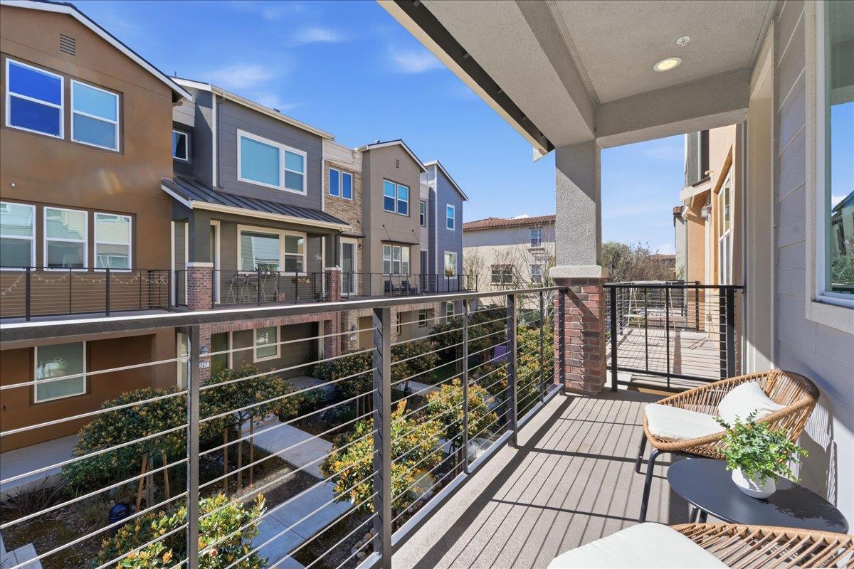 Detail Gallery Image 23 of 64 For 381 Charles Morris Ter, Sunnyvale,  CA 94085 - 4 Beds | 3 Baths