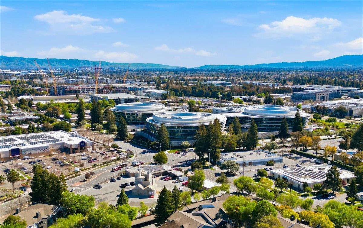 Detail Gallery Image 57 of 64 For 381 Charles Morris Ter, Sunnyvale,  CA 94085 - 4 Beds | 3 Baths