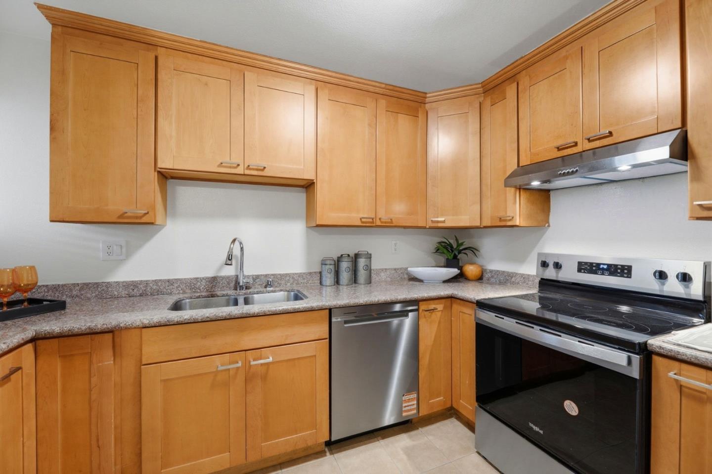 Detail Gallery Image 3 of 32 For 1055 N Capitol Ave #167,  San Jose,  CA 95133 - 2 Beds | 2 Baths