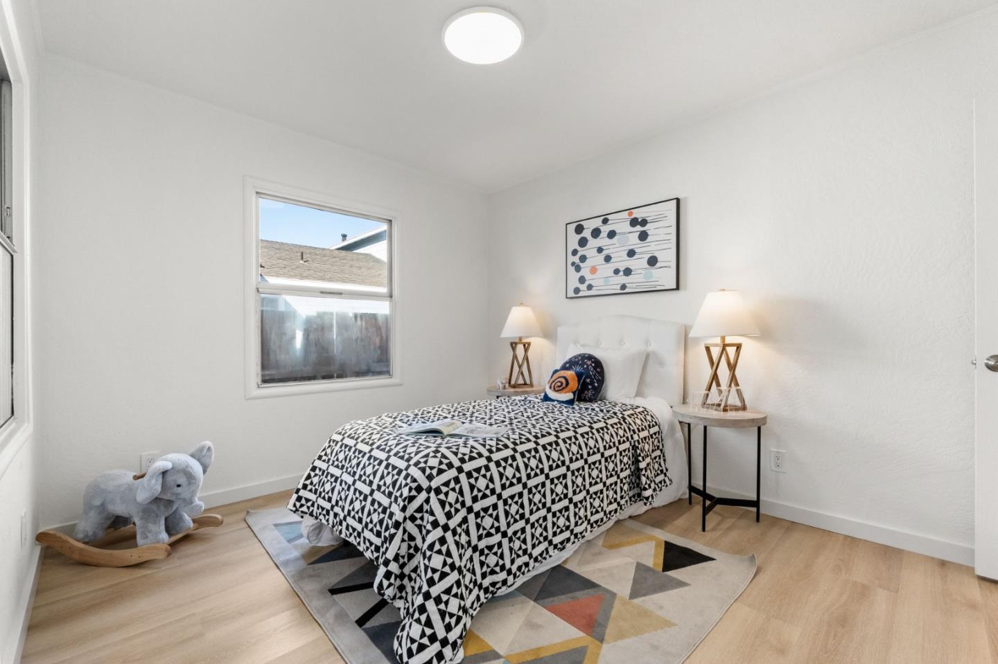 Detail Gallery Image 27 of 66 For 1064 15th Ave, Redwood City,  CA 94063 - 5 Beds | 2 Baths