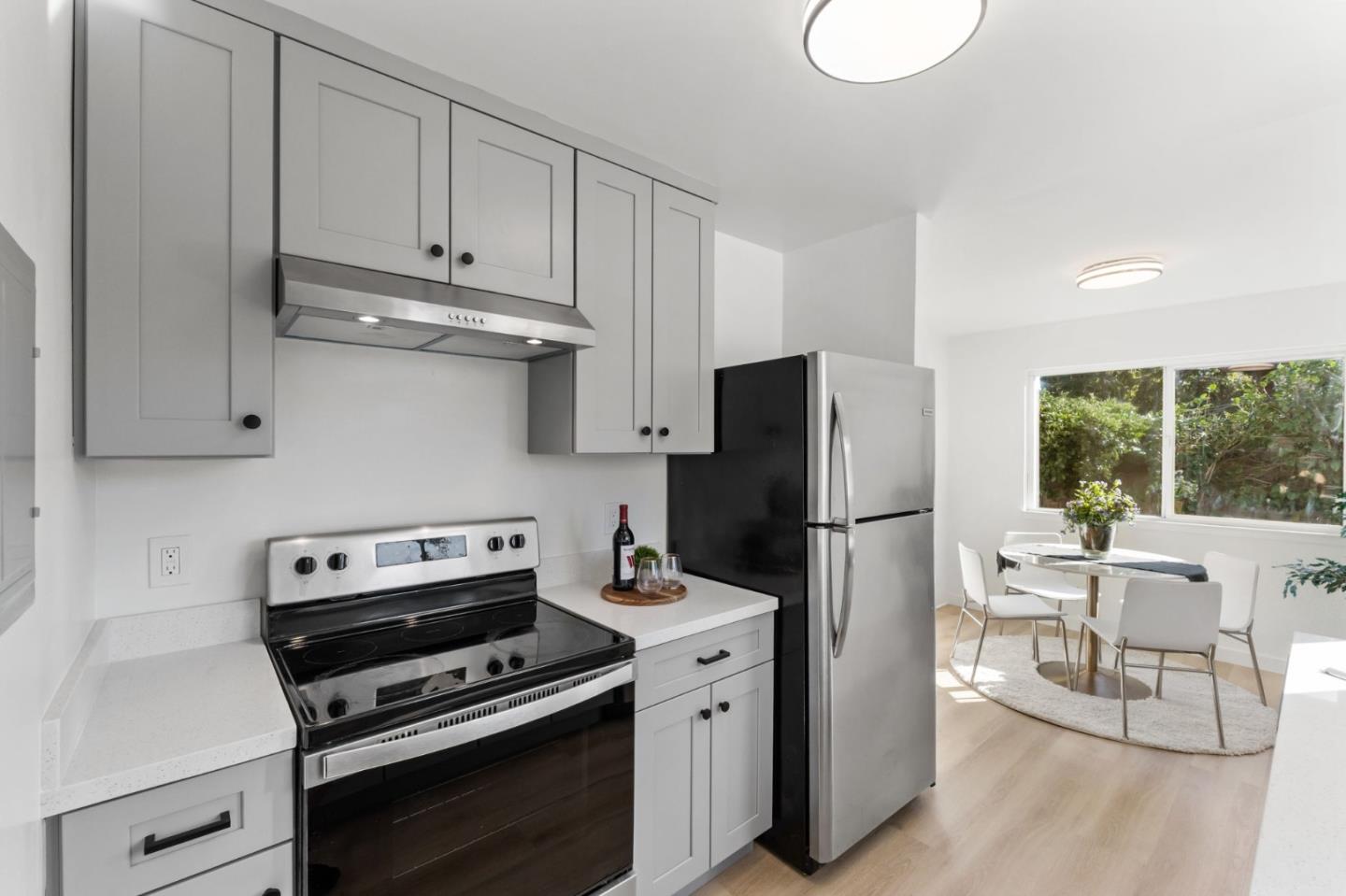 Detail Gallery Image 38 of 66 For 1064 15th Ave, Redwood City,  CA 94063 - 5 Beds | 2 Baths