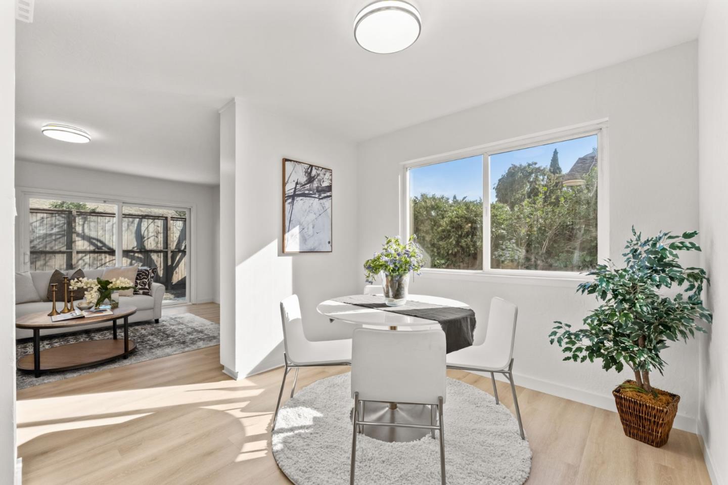 Detail Gallery Image 40 of 66 For 1064 15th Ave, Redwood City,  CA 94063 - 5 Beds | 2 Baths