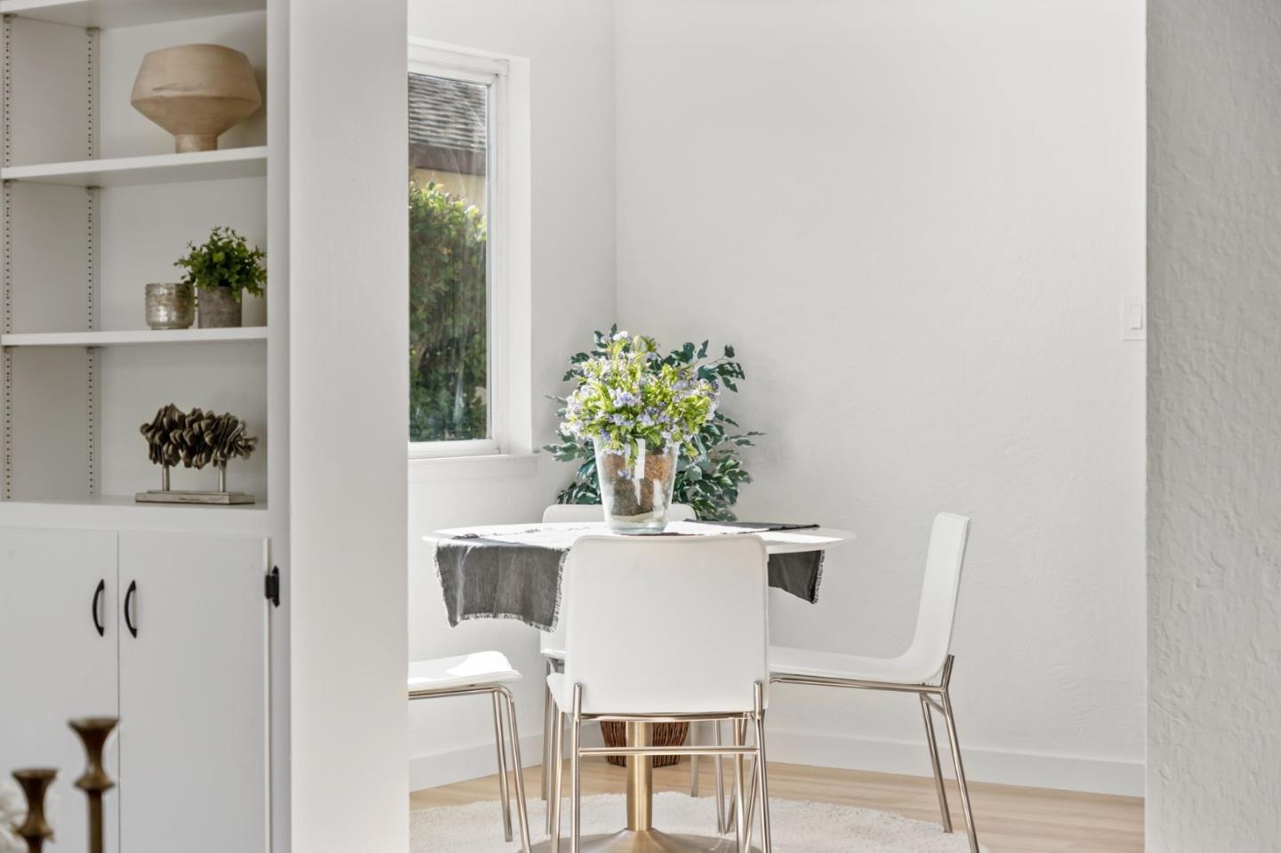 Detail Gallery Image 42 of 66 For 1064 15th Ave, Redwood City,  CA 94063 - 5 Beds | 2 Baths