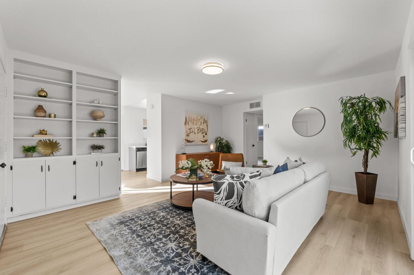 Detail Gallery Image 46 of 66 For 1064 15th Ave, Redwood City,  CA 94063 - 5 Beds | 2 Baths