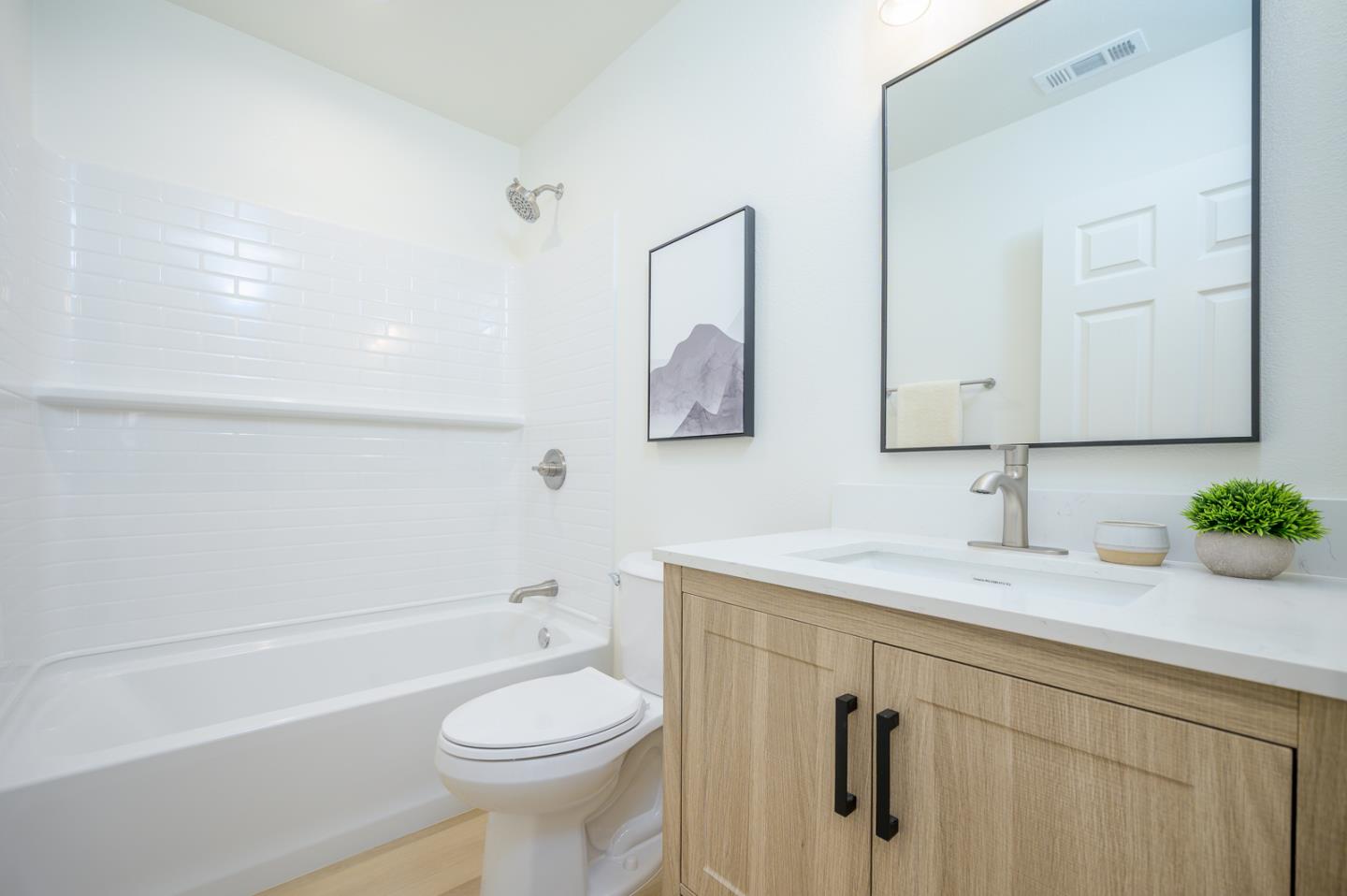 Detail Gallery Image 57 of 66 For 1064 15th Ave, Redwood City,  CA 94063 - 5 Beds | 2 Baths