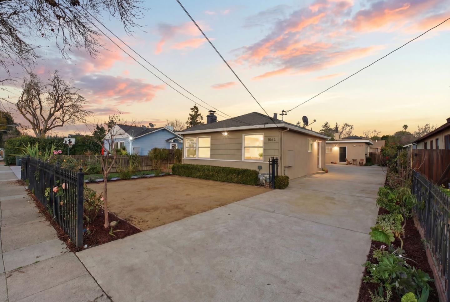 Detail Gallery Image 63 of 66 For 1064 15th Ave, Redwood City,  CA 94063 - 5 Beds | 2 Baths