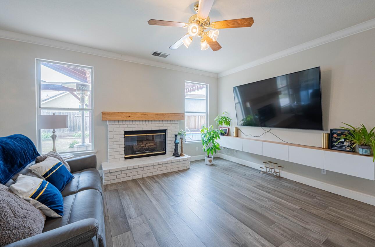 Detail Gallery Image 18 of 52 For 2101 Primrose Ct, Hollister,  CA 95023 - 5 Beds | 3 Baths