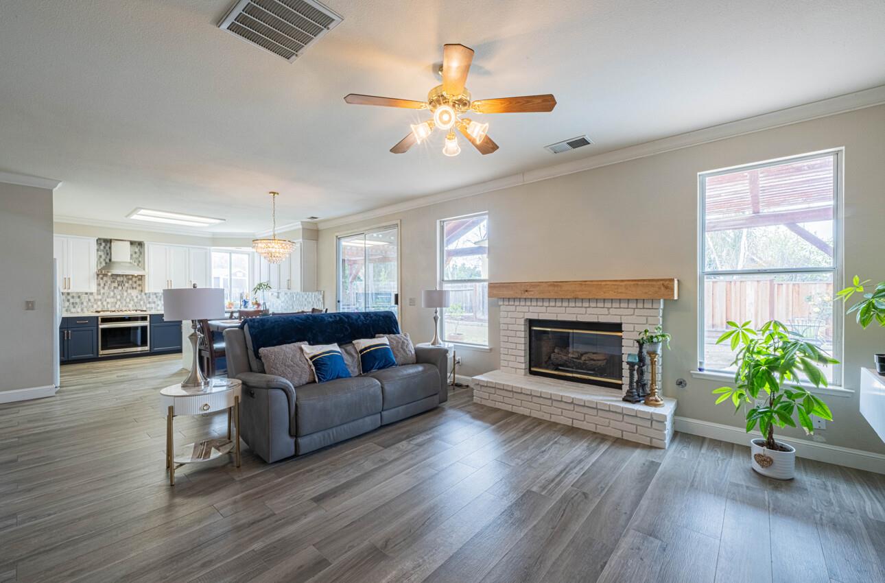 Detail Gallery Image 19 of 52 For 2101 Primrose Ct, Hollister,  CA 95023 - 5 Beds | 3 Baths