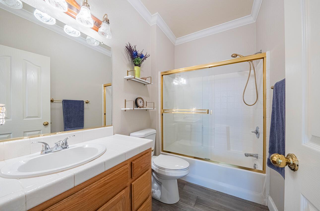 Detail Gallery Image 22 of 52 For 2101 Primrose Ct, Hollister,  CA 95023 - 5 Beds | 3 Baths