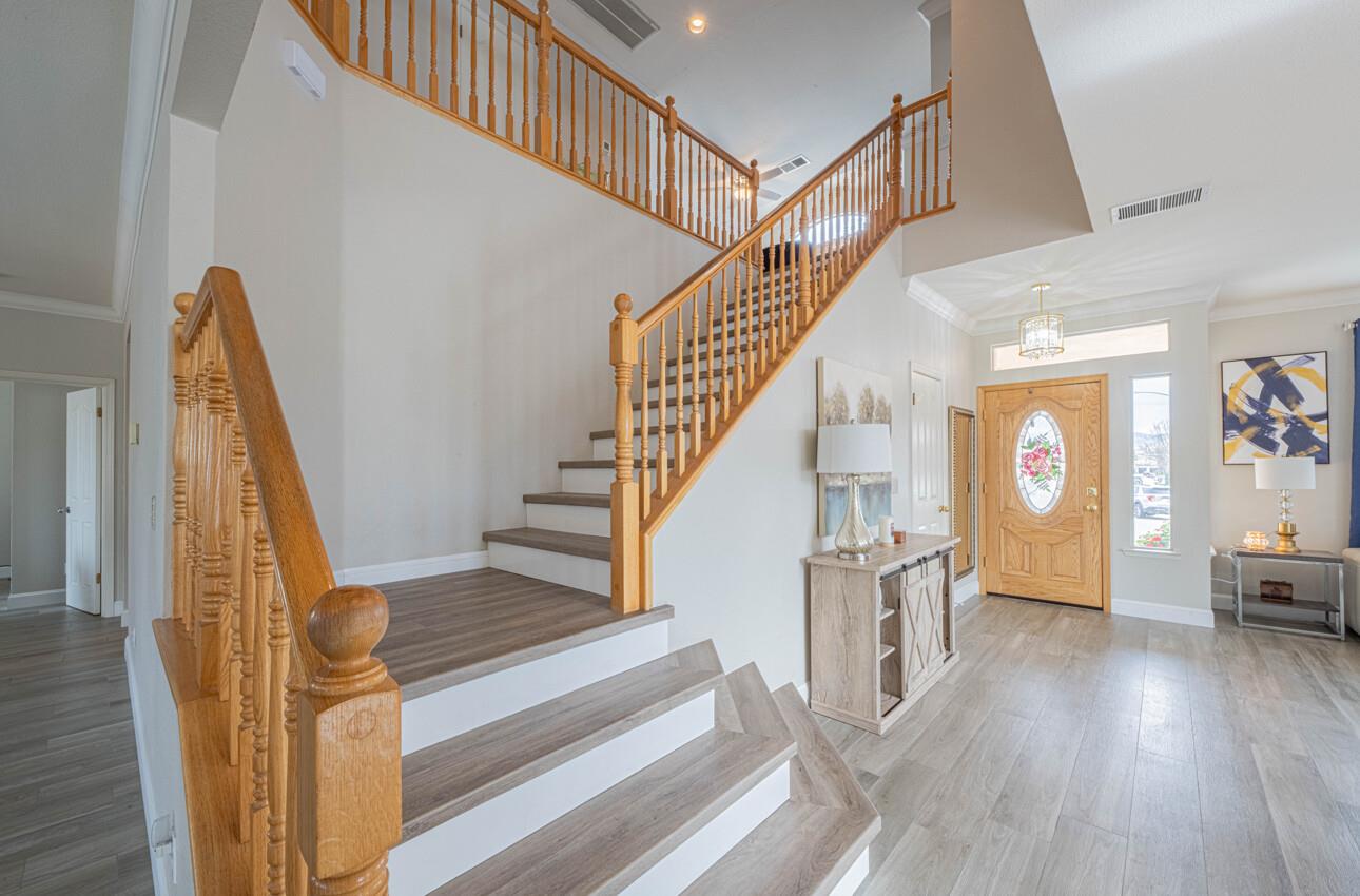 Detail Gallery Image 24 of 52 For 2101 Primrose Ct, Hollister,  CA 95023 - 5 Beds | 3 Baths