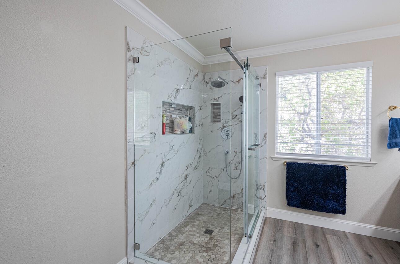 Detail Gallery Image 35 of 52 For 2101 Primrose Ct, Hollister,  CA 95023 - 5 Beds | 3 Baths