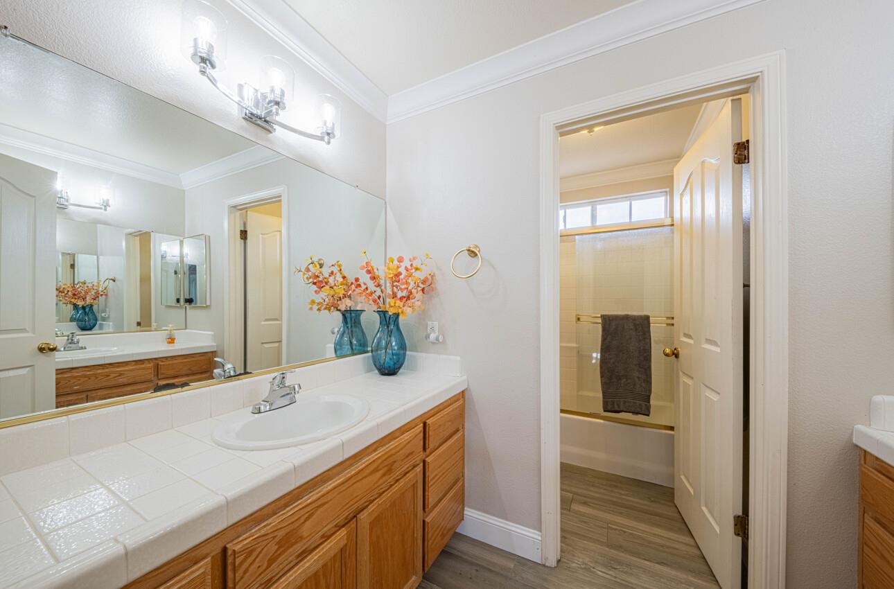 Detail Gallery Image 43 of 52 For 2101 Primrose Ct, Hollister,  CA 95023 - 5 Beds | 3 Baths