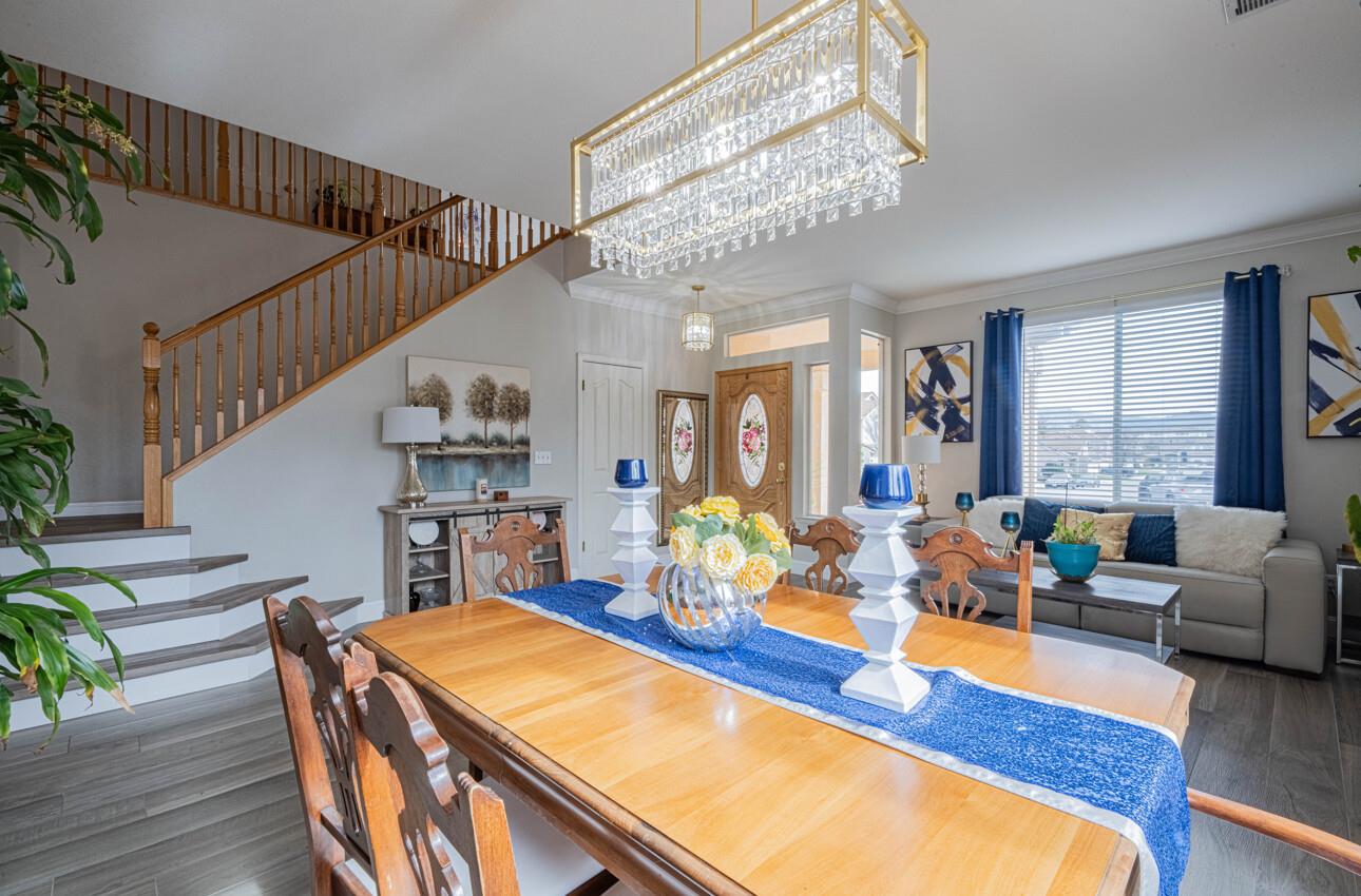 Detail Gallery Image 7 of 52 For 2101 Primrose Ct, Hollister,  CA 95023 - 5 Beds | 3 Baths