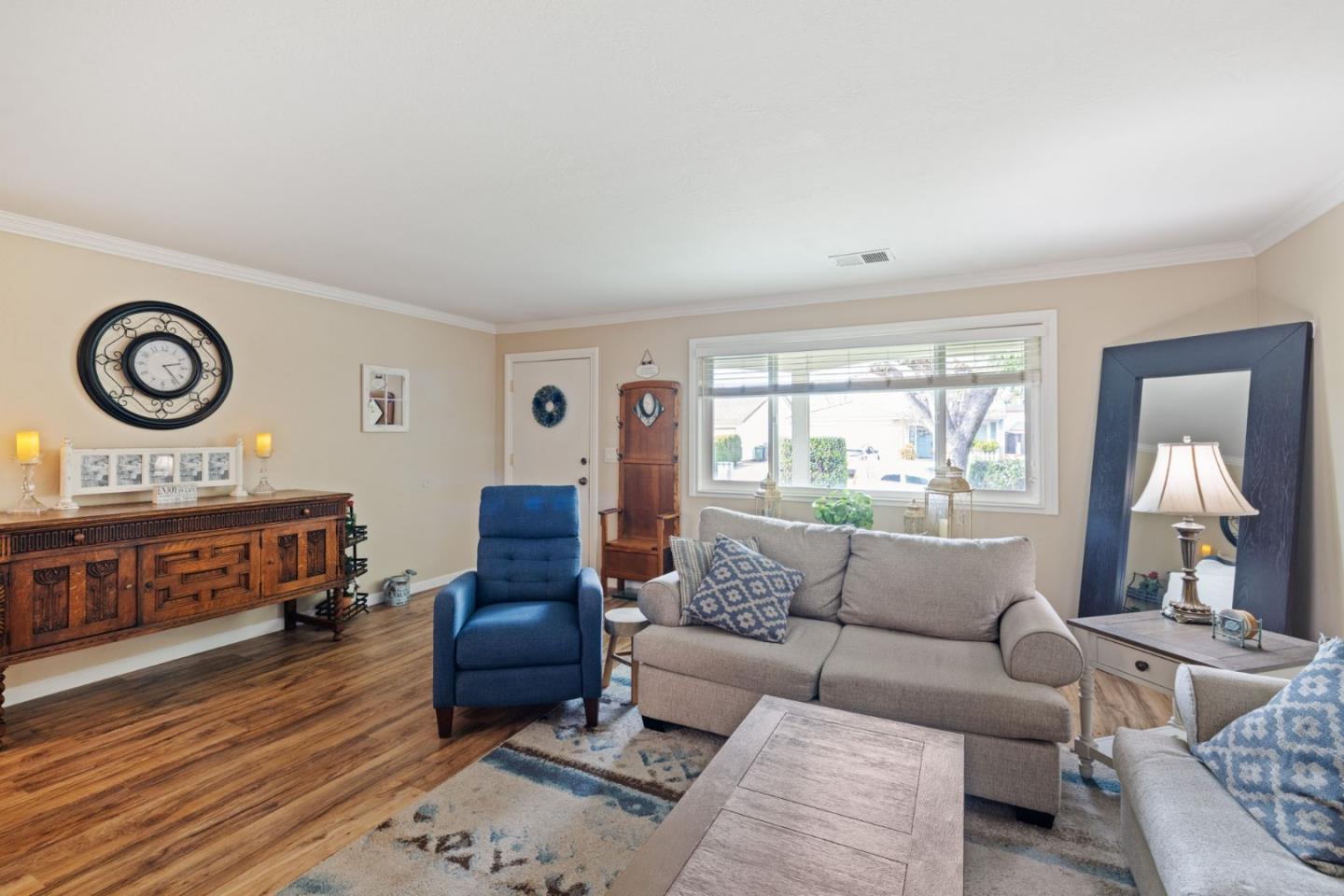 Detail Gallery Image 10 of 55 For 832 Raeburn Ct, San Jose,  CA 95136 - 2 Beds | 2 Baths