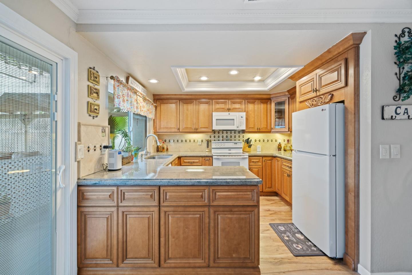 Detail Gallery Image 19 of 55 For 832 Raeburn Ct, San Jose,  CA 95136 - 2 Beds | 2 Baths