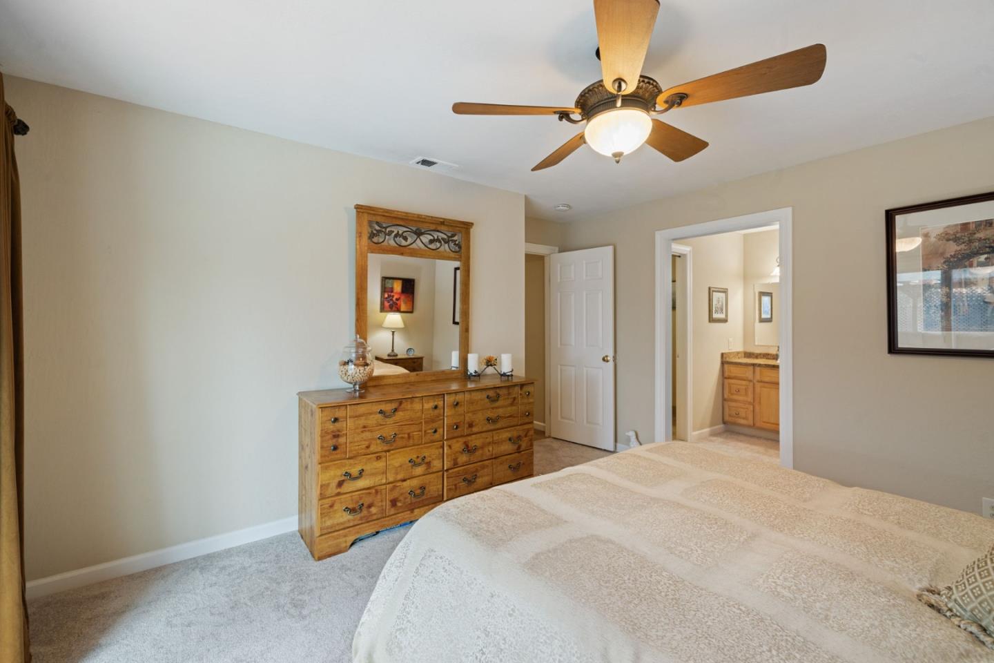 Detail Gallery Image 33 of 55 For 832 Raeburn Ct, San Jose,  CA 95136 - 2 Beds | 2 Baths