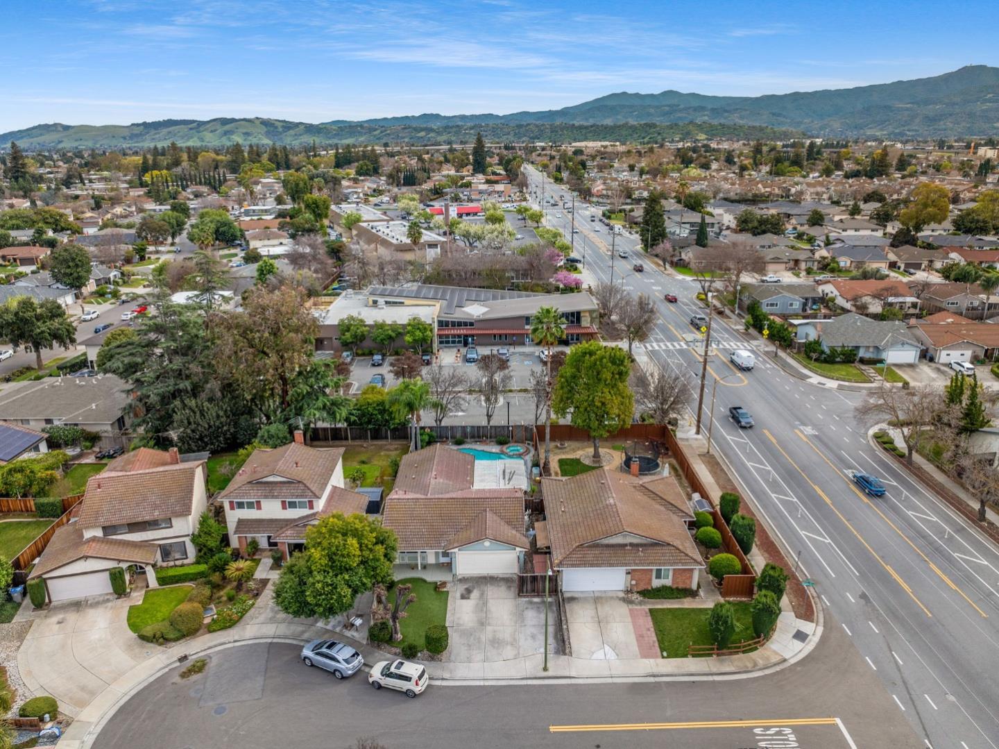 Detail Gallery Image 48 of 55 For 832 Raeburn Ct, San Jose,  CA 95136 - 2 Beds | 2 Baths