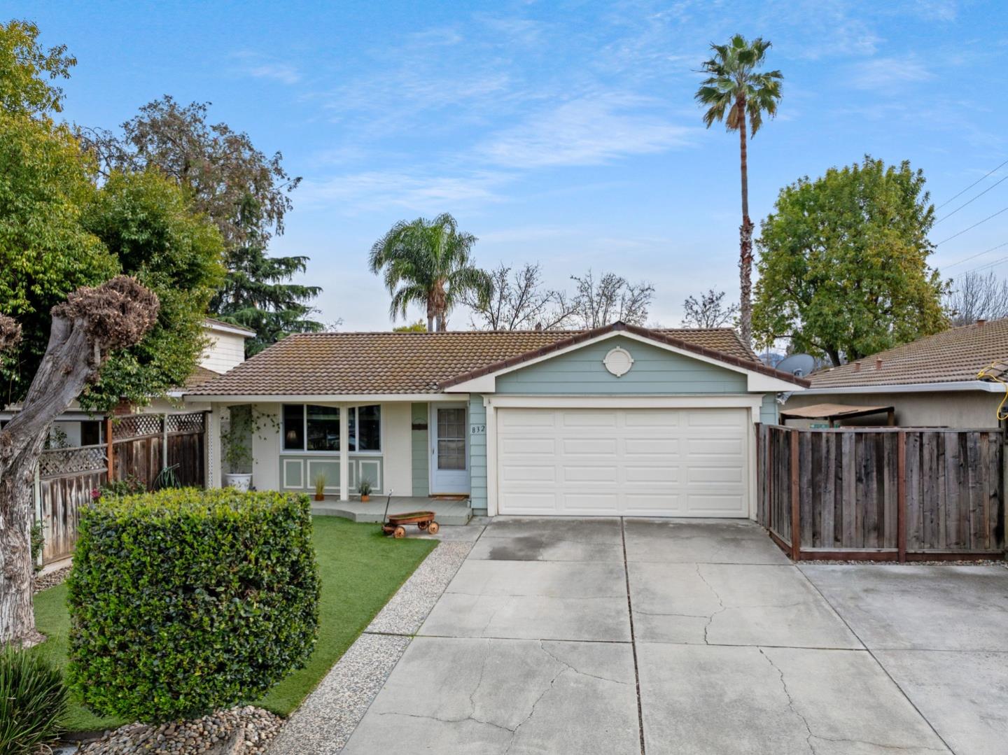 Detail Gallery Image 6 of 55 For 832 Raeburn Ct, San Jose,  CA 95136 - 2 Beds | 2 Baths