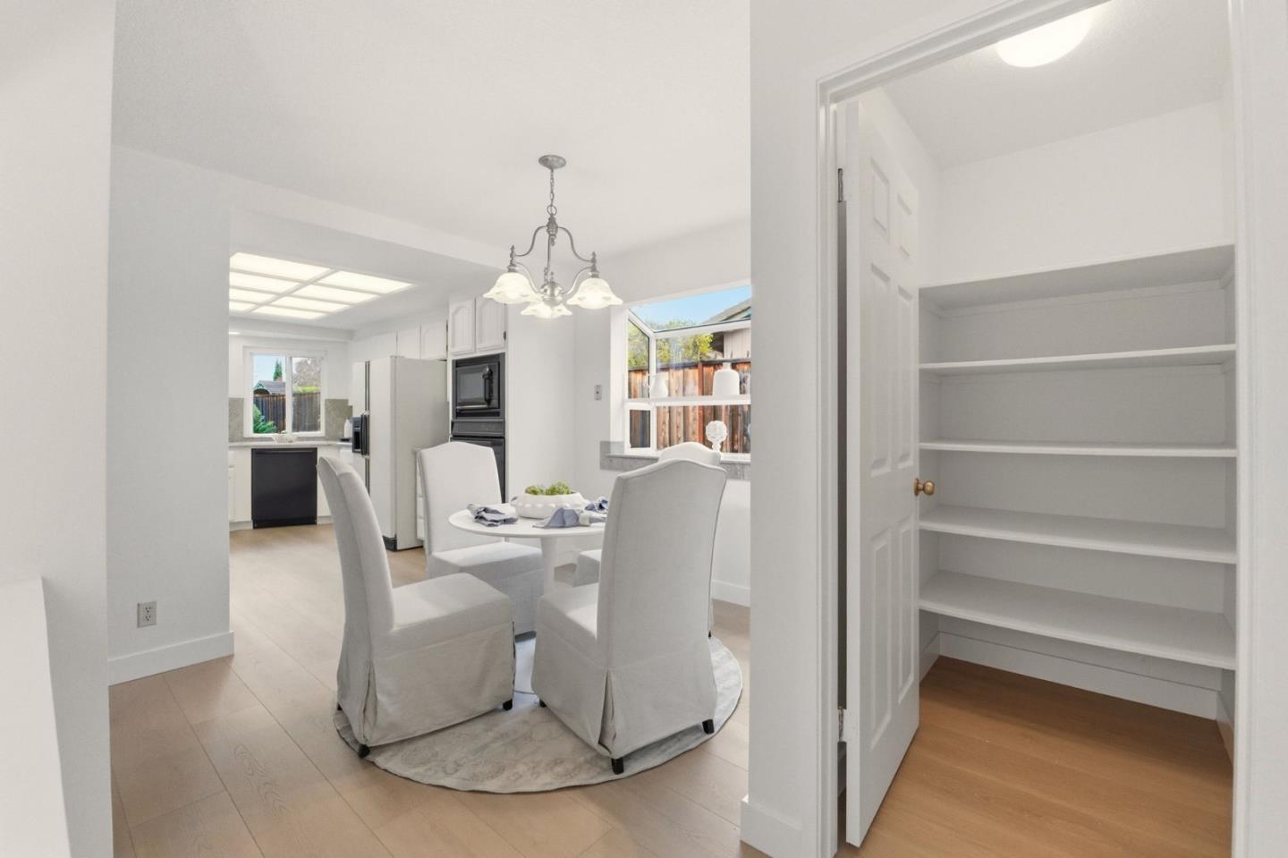 Detail Gallery Image 16 of 66 For 72 Amorok Way, Fremont,  CA 94539 - 5 Beds | 2/1 Baths