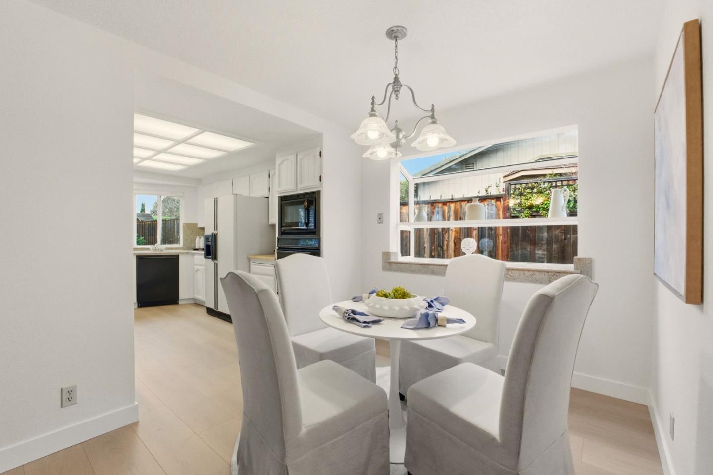 Detail Gallery Image 17 of 66 For 72 Amorok Way, Fremont,  CA 94539 - 5 Beds | 2/1 Baths