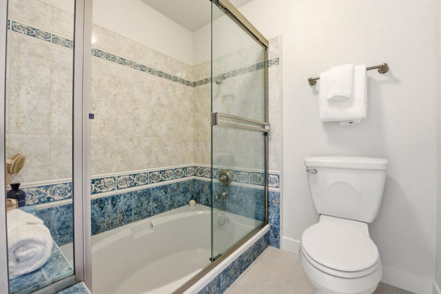 Detail Gallery Image 48 of 66 For 72 Amorok Way, Fremont,  CA 94539 - 5 Beds | 2/1 Baths