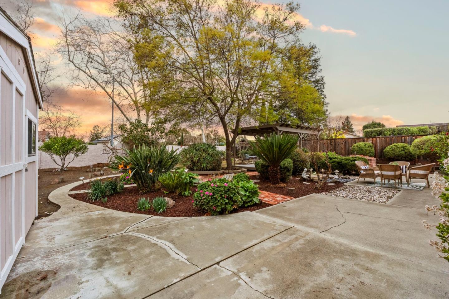 Detail Gallery Image 49 of 66 For 72 Amorok Way, Fremont,  CA 94539 - 5 Beds | 2/1 Baths