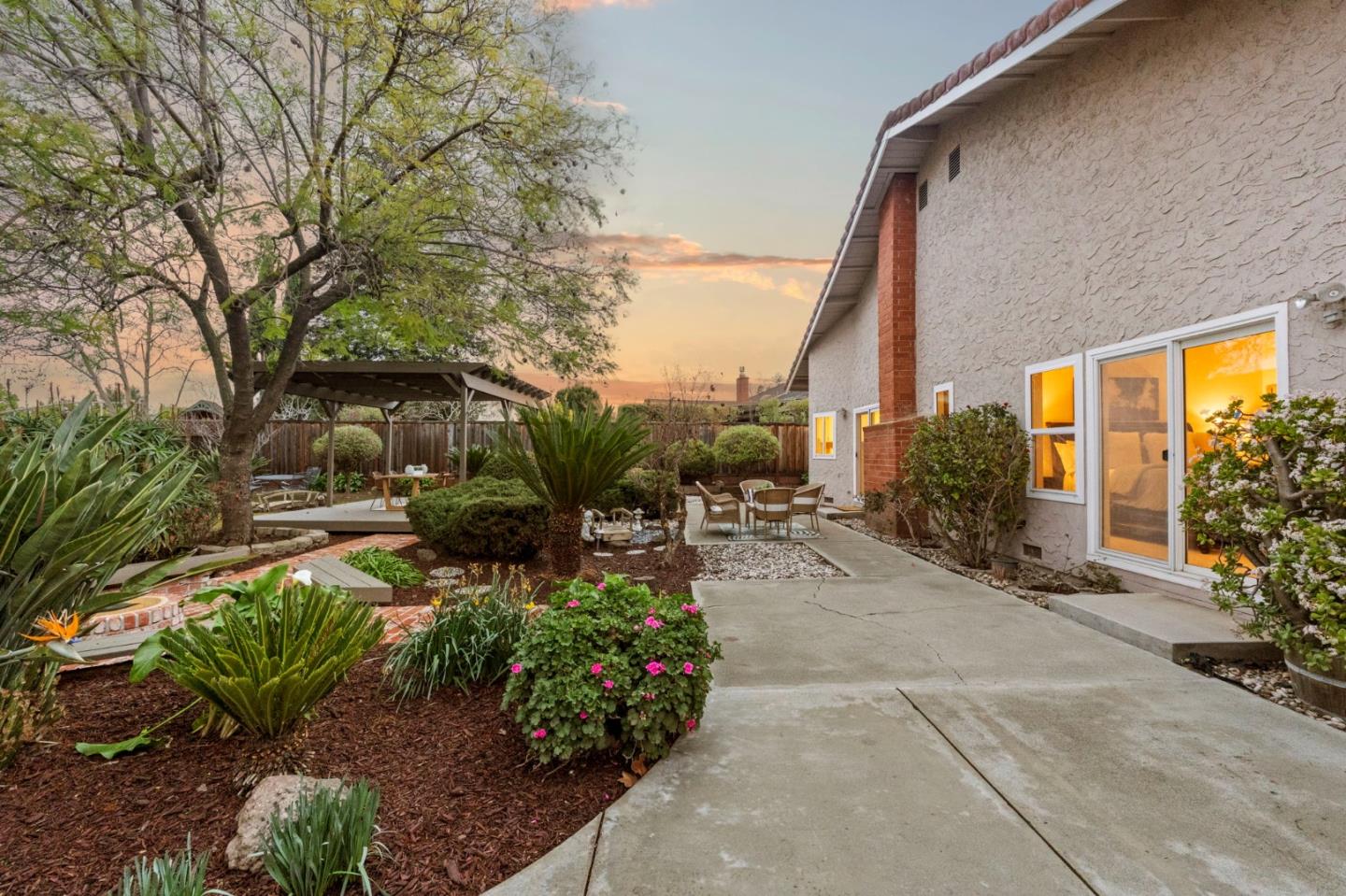 Detail Gallery Image 58 of 66 For 72 Amorok Way, Fremont,  CA 94539 - 5 Beds | 2/1 Baths