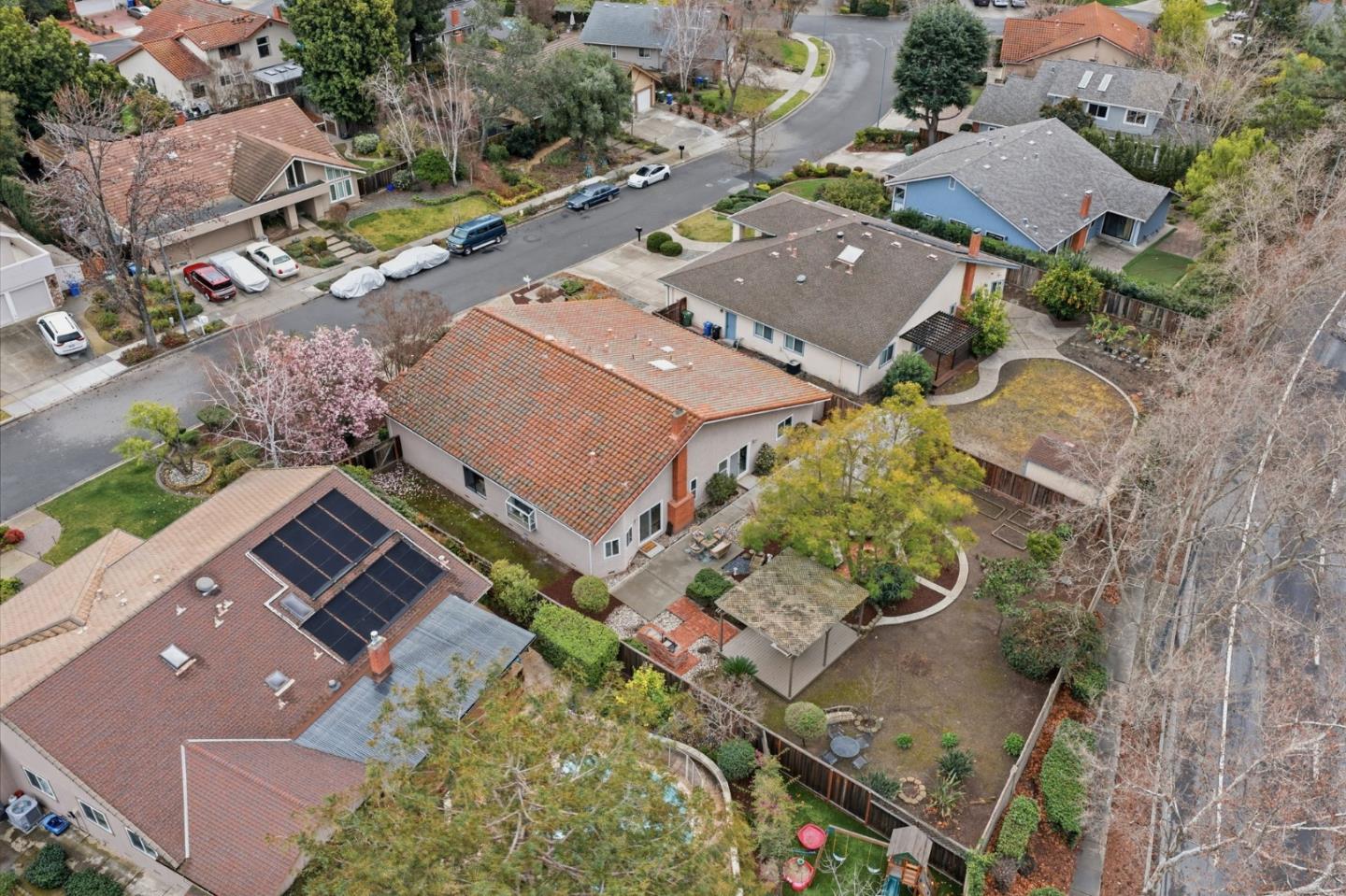 Detail Gallery Image 62 of 66 For 72 Amorok Way, Fremont,  CA 94539 - 5 Beds | 2/1 Baths