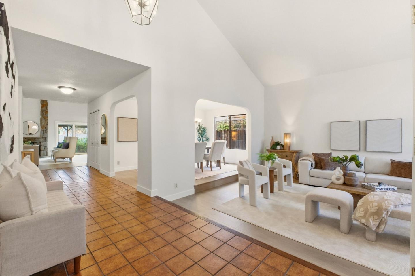 Detail Gallery Image 8 of 66 For 72 Amorok Way, Fremont,  CA 94539 - 5 Beds | 2/1 Baths