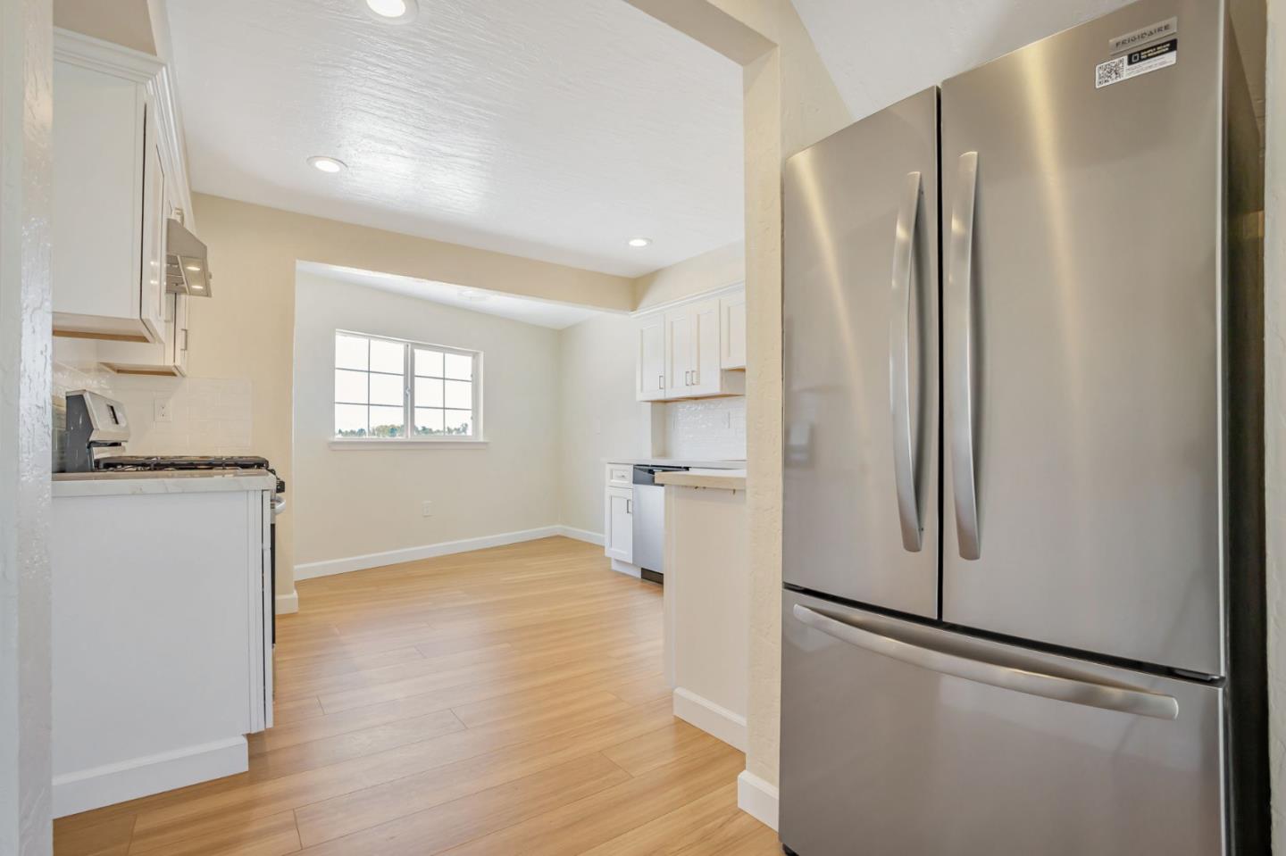 Detail Gallery Image 38 of 50 For 720 Lockhaven Dr, Pacifica,  CA 94044 - 4 Beds | 2 Baths