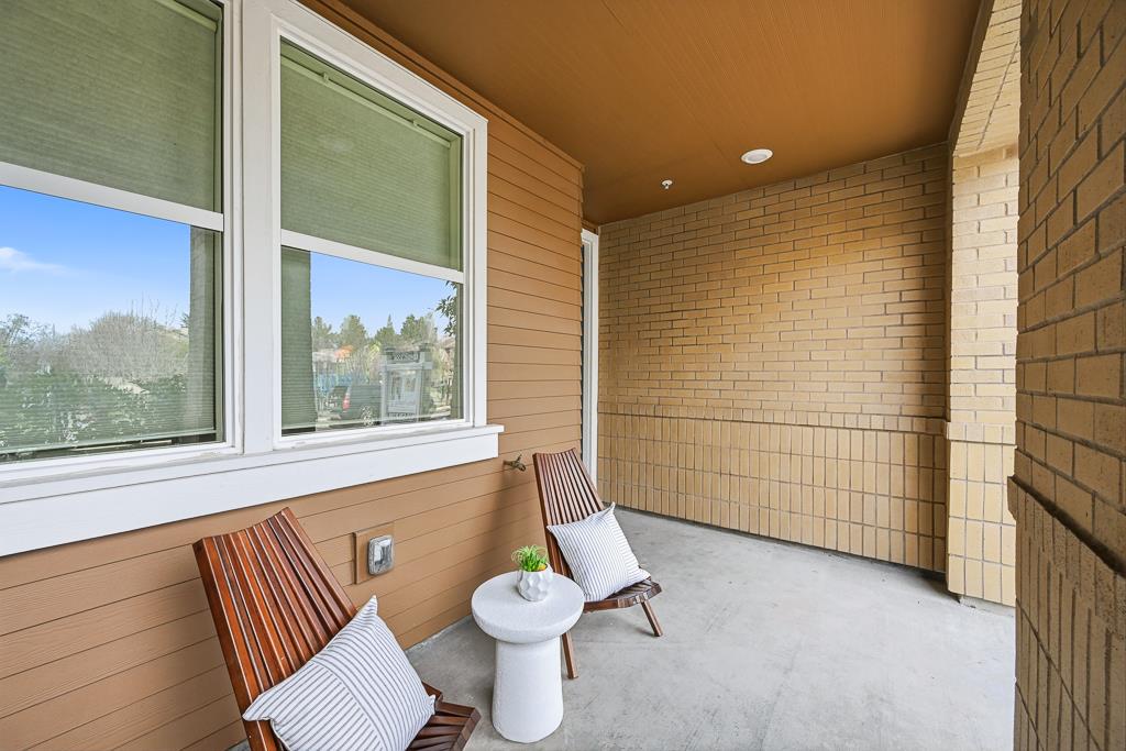 Detail Gallery Image 2 of 67 For 2287 Mora Pl, Mountain View,  CA 94040 - 2 Beds | 2/1 Baths