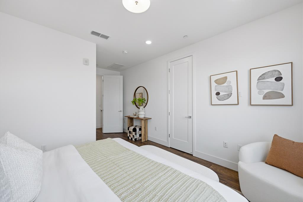 Detail Gallery Image 36 of 67 For 2287 Mora Pl, Mountain View,  CA 94040 - 2 Beds | 2/1 Baths