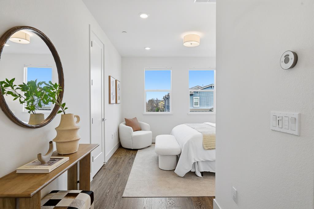 Detail Gallery Image 39 of 67 For 2287 Mora Pl, Mountain View,  CA 94040 - 2 Beds | 2/1 Baths