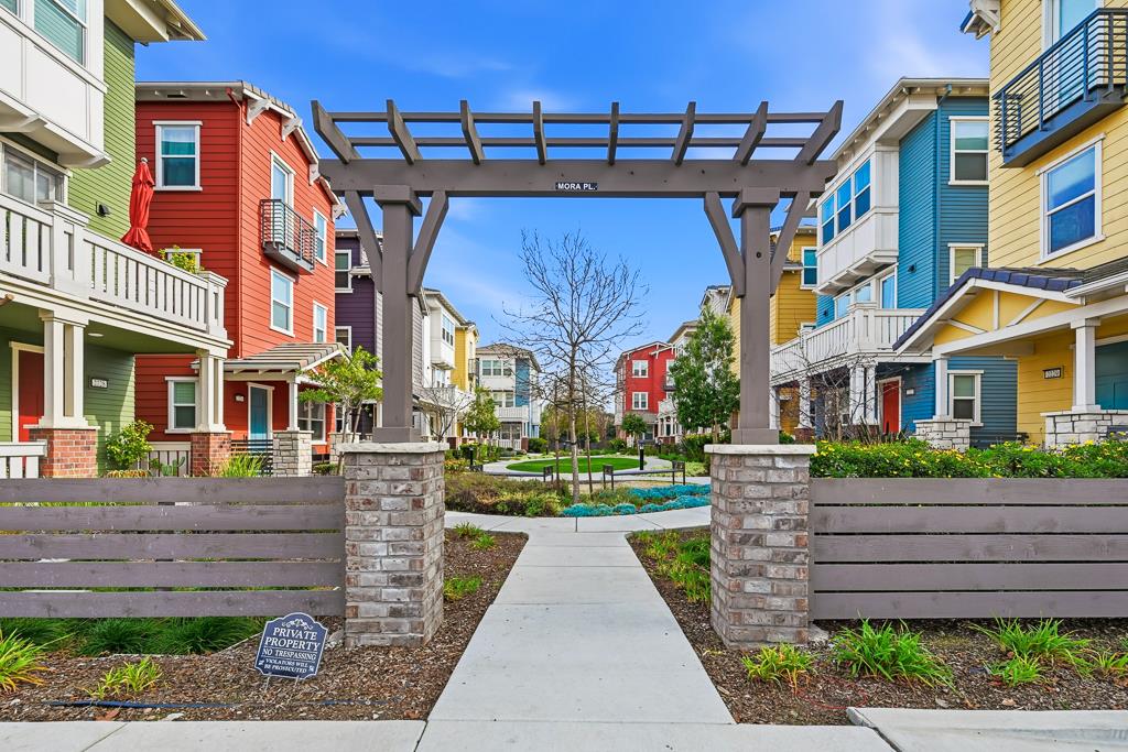 Detail Gallery Image 62 of 67 For 2287 Mora Pl, Mountain View,  CA 94040 - 2 Beds | 2/1 Baths