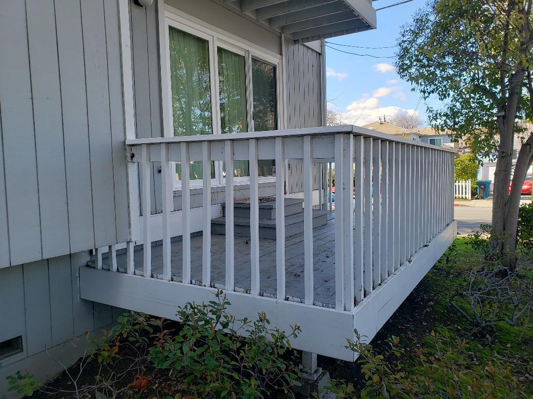 Detail Gallery Image 4 of 20 For 1234 Clinton St a,  Redwood City,  CA 94061 - 2 Beds | 2 Baths