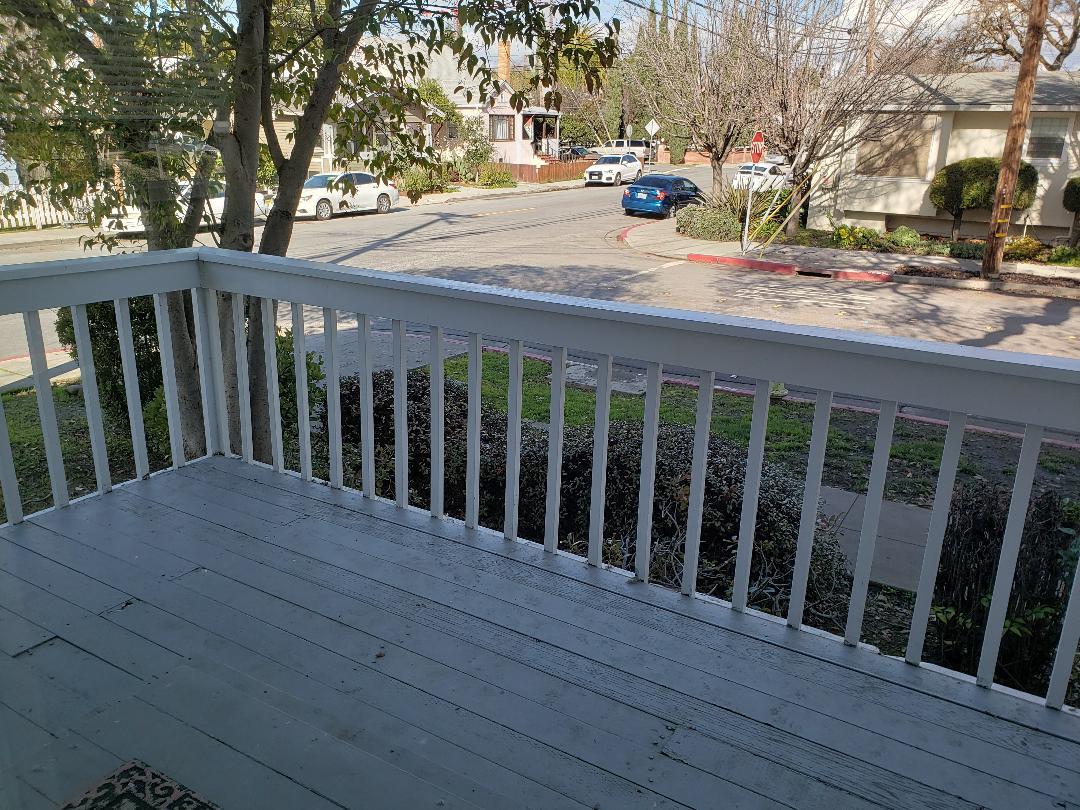 Detail Gallery Image 5 of 20 For 1234 Clinton St a,  Redwood City,  CA 94061 - 2 Beds | 2 Baths