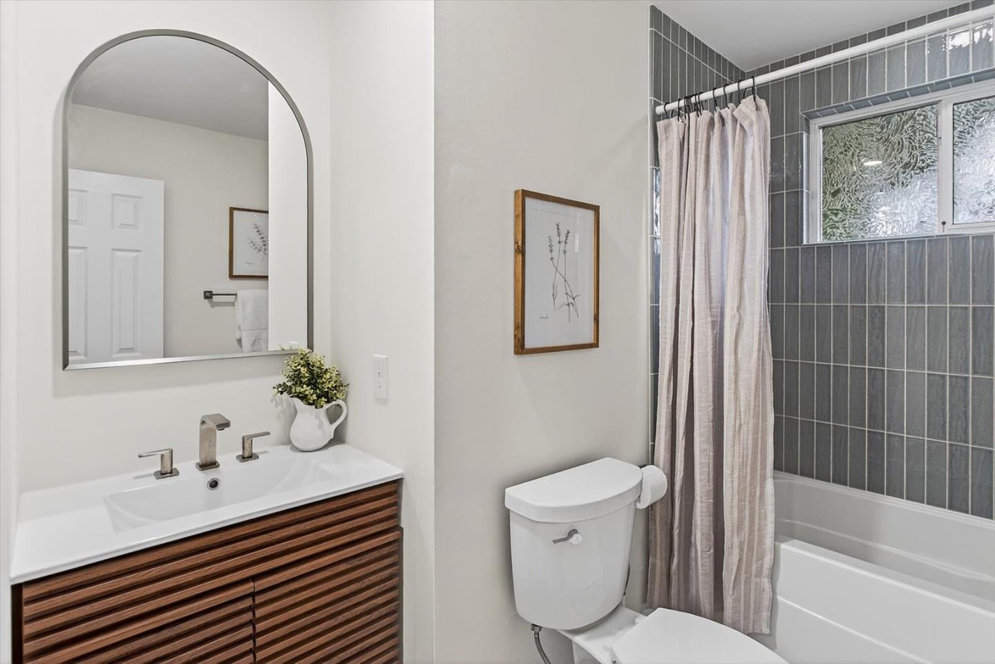 Detail Gallery Image 23 of 30 For 2209 Casa Mia Dr, San Jose,  CA 95124 - 4 Beds | 3 Baths