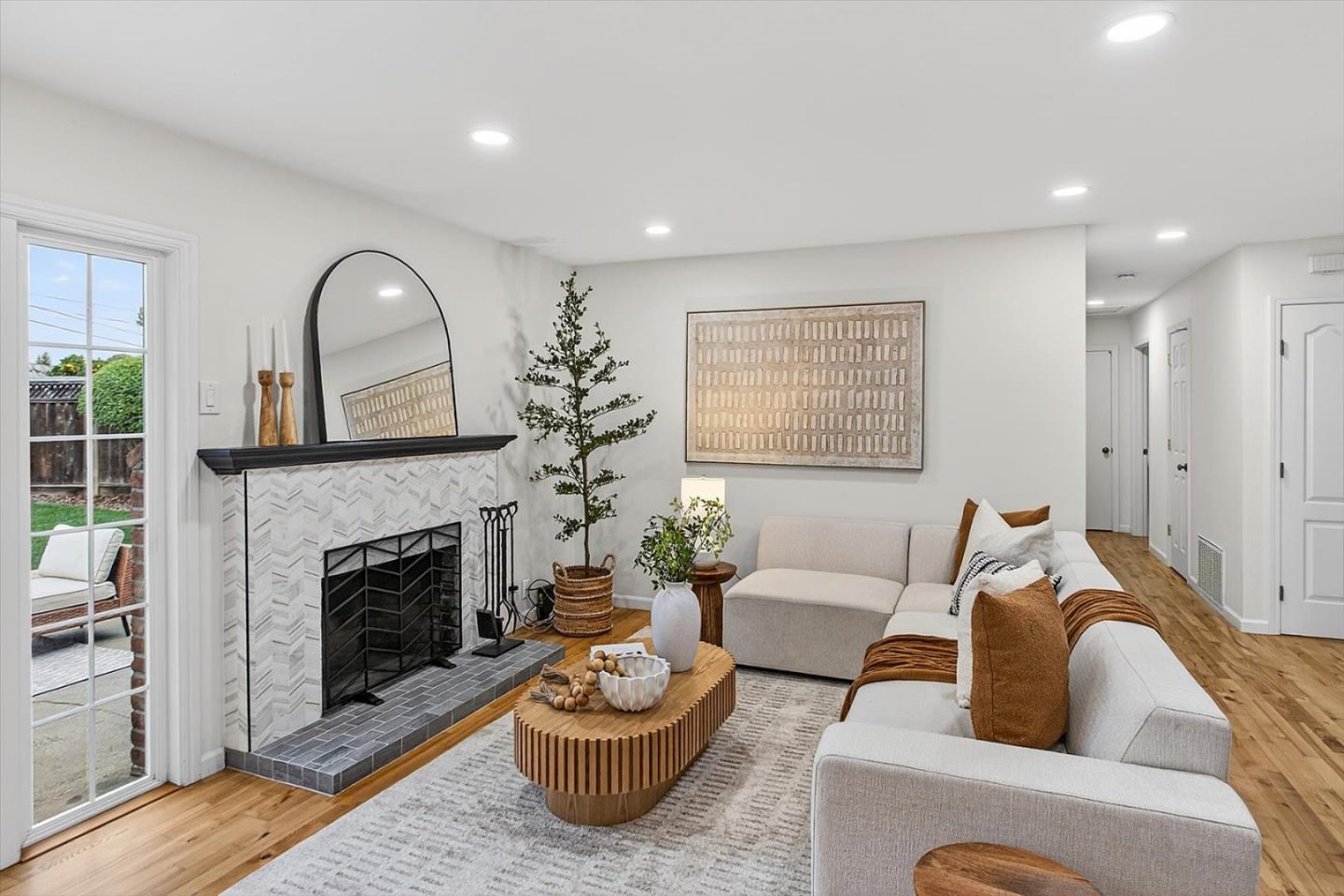 Detail Gallery Image 5 of 30 For 2209 Casa Mia Dr, San Jose,  CA 95124 - 4 Beds | 3 Baths