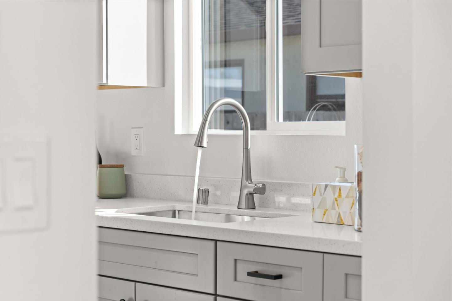 Detail Gallery Image 20 of 68 For 1064 15th Ave, Redwood City,  CA 94063 - – Beds | – Baths