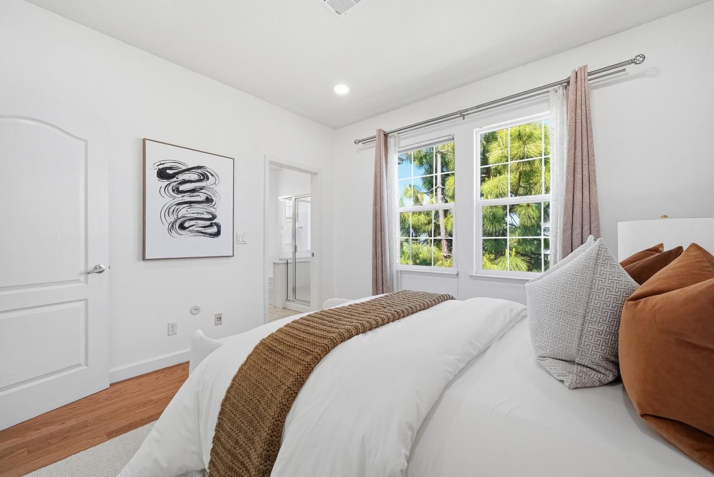 Detail Gallery Image 21 of 48 For 581 Monterey Ter, Sunnyvale,  CA 94089 - 3 Beds | 2/1 Baths