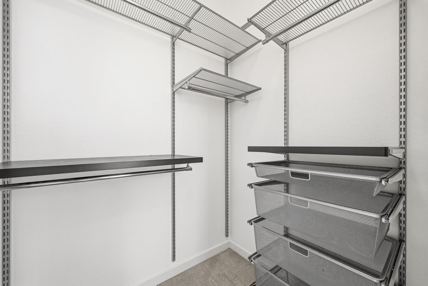 Detail Gallery Image 24 of 48 For 581 Monterey Ter, Sunnyvale,  CA 94089 - 3 Beds | 2/1 Baths