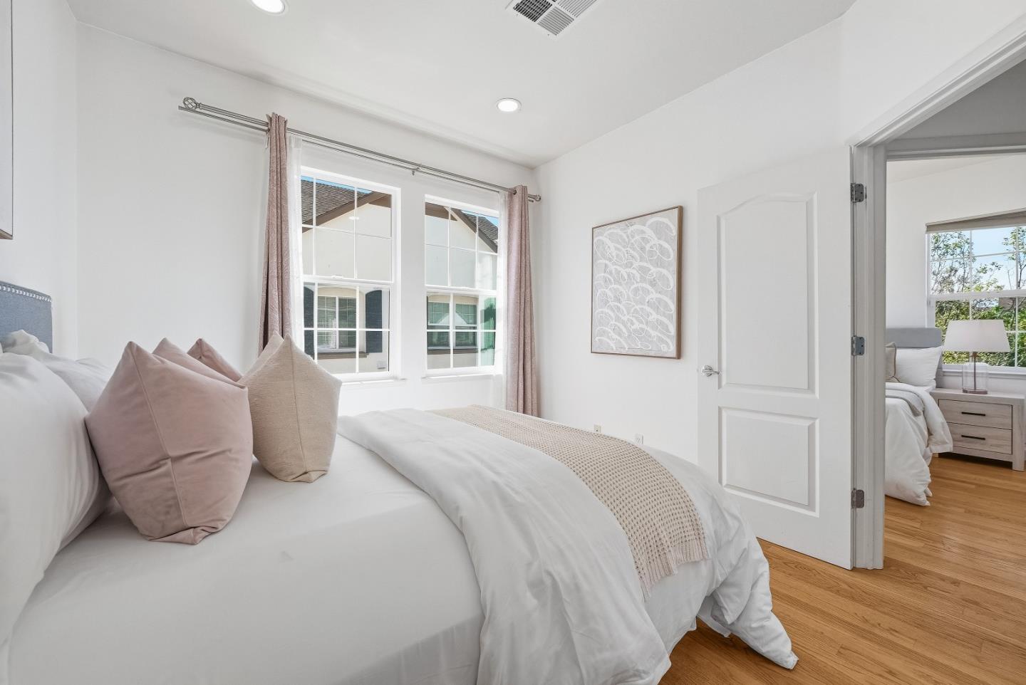 Detail Gallery Image 28 of 48 For 581 Monterey Ter, Sunnyvale,  CA 94089 - 3 Beds | 2/1 Baths