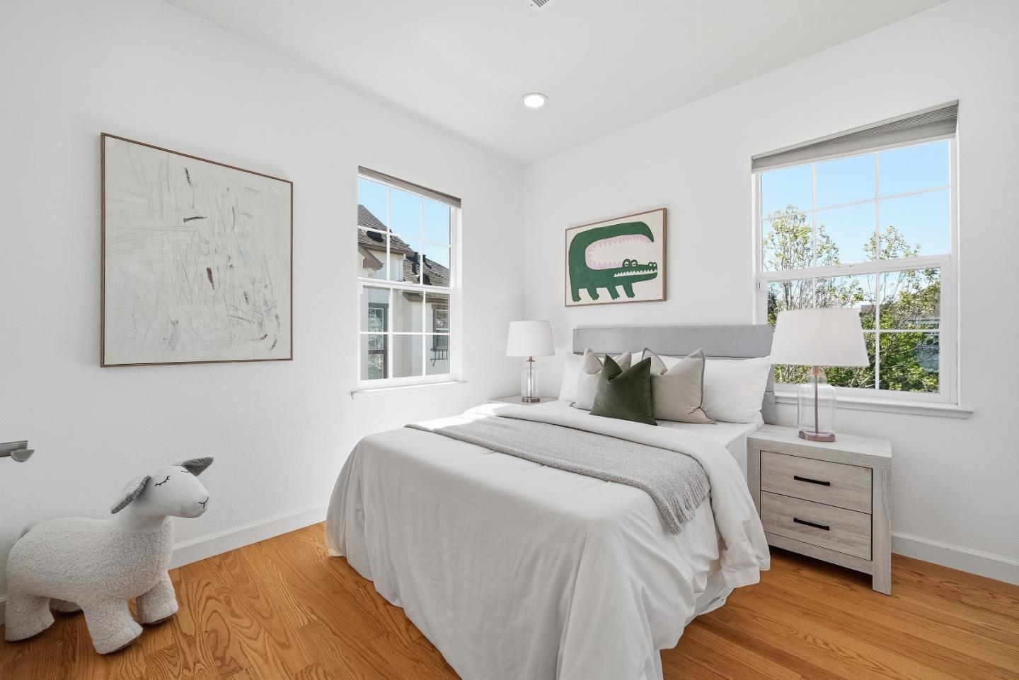 Detail Gallery Image 29 of 48 For 581 Monterey Ter, Sunnyvale,  CA 94089 - 3 Beds | 2/1 Baths