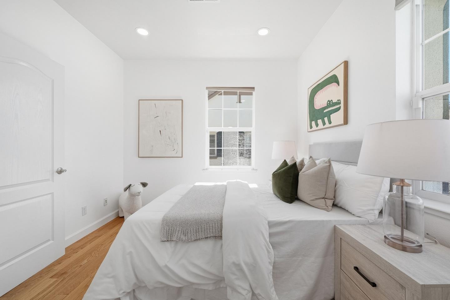 Detail Gallery Image 31 of 48 For 581 Monterey Ter, Sunnyvale,  CA 94089 - 3 Beds | 2/1 Baths