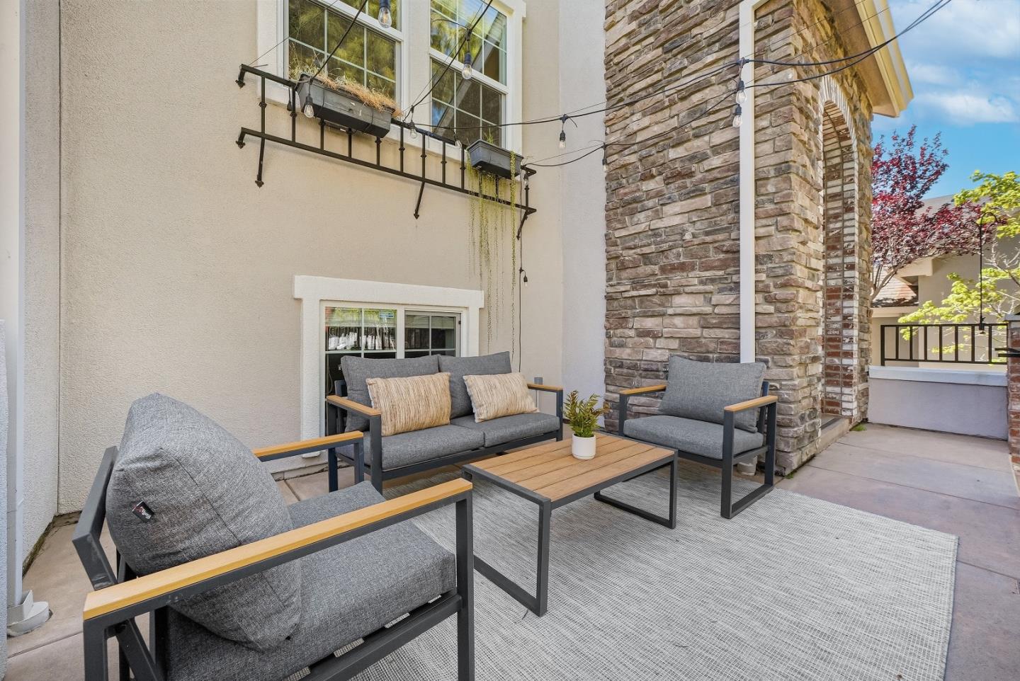 Detail Gallery Image 35 of 48 For 581 Monterey Ter, Sunnyvale,  CA 94089 - 3 Beds | 2/1 Baths