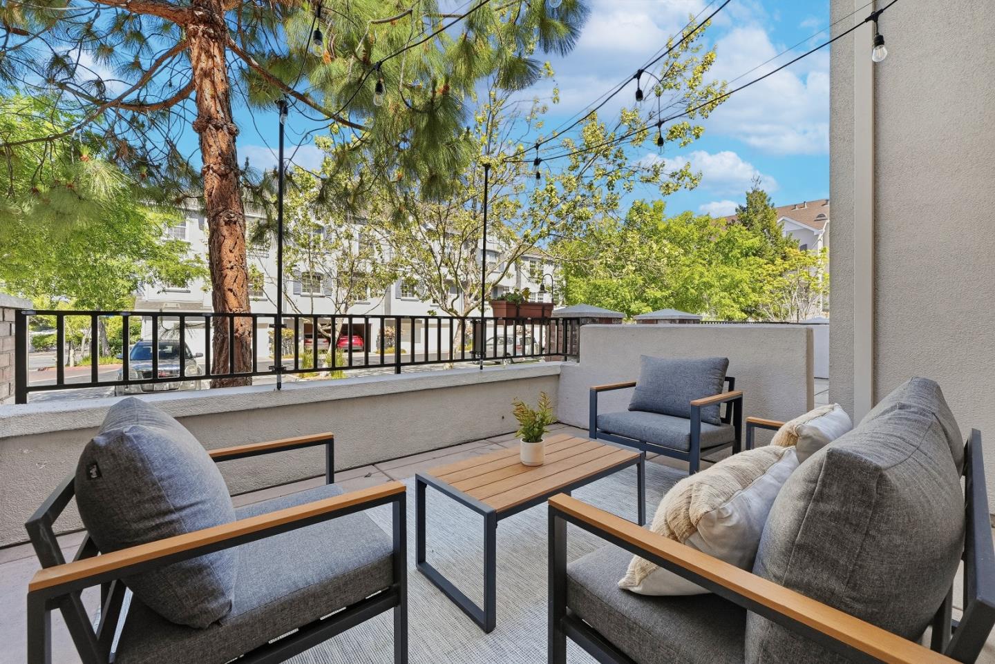 Detail Gallery Image 36 of 48 For 581 Monterey Ter, Sunnyvale,  CA 94089 - 3 Beds | 2/1 Baths