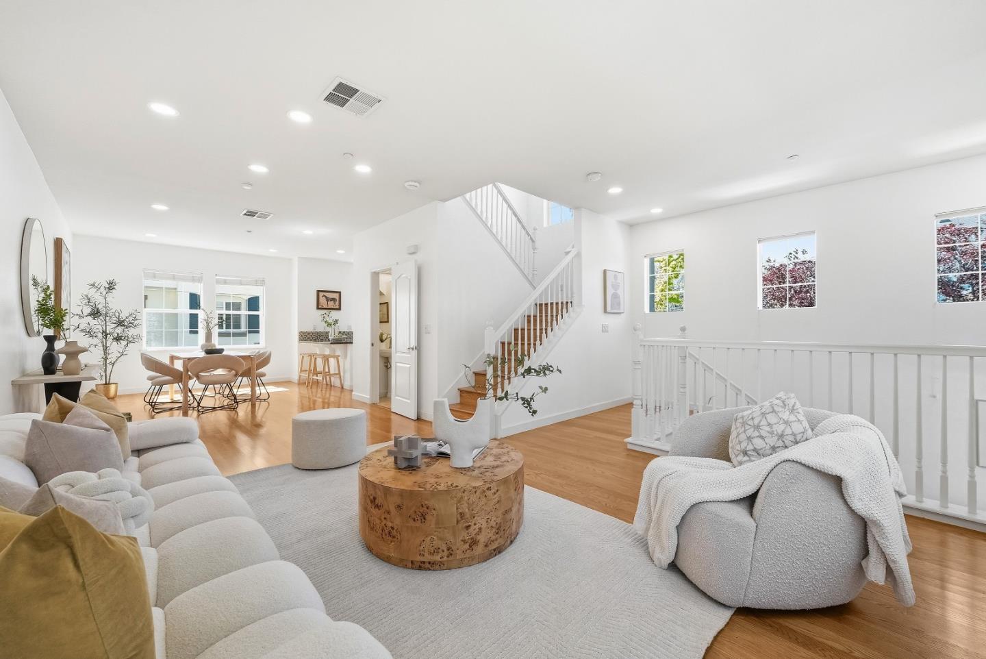 Detail Gallery Image 8 of 48 For 581 Monterey Ter, Sunnyvale,  CA 94089 - 3 Beds | 2/1 Baths