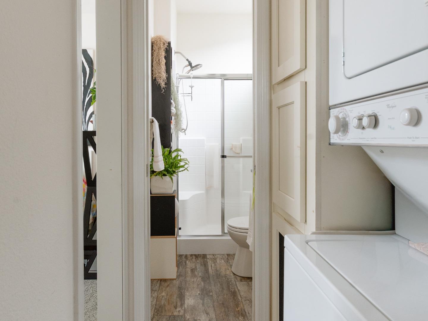 Detail Gallery Image 7 of 16 For 2120 North Pacific #25,  Santa Cruz,  CA 95060 - 1 Beds | 1 Baths