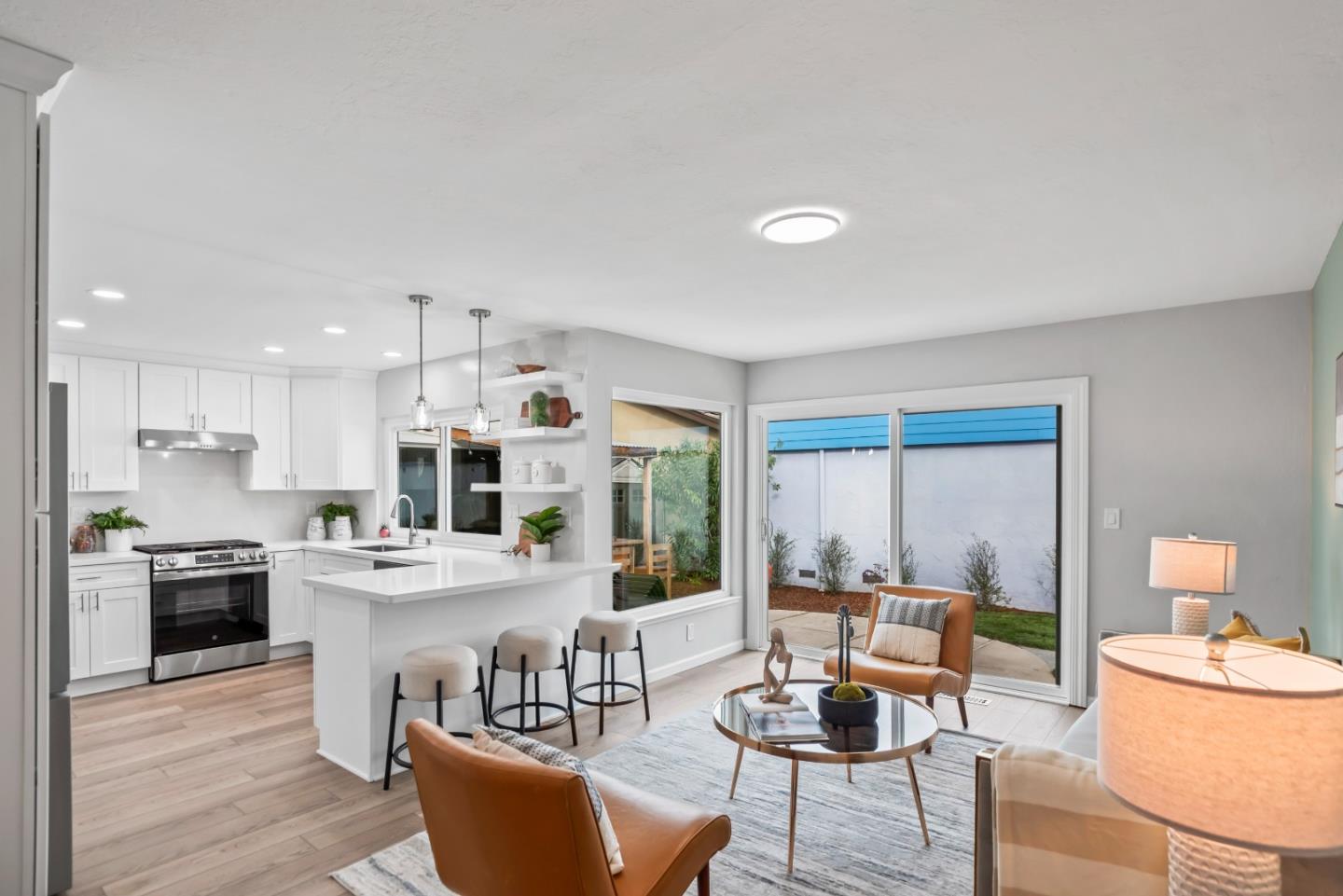 Detail Gallery Image 13 of 33 For 1054 Castleton Way, Sunnyvale,  CA 94087 - 3 Beds | 2 Baths